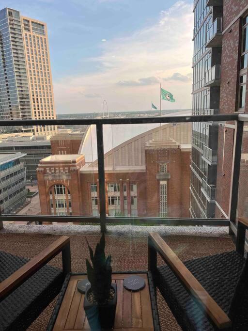 Opulence Is A Way Of Life Apartment Dallas Exterior photo